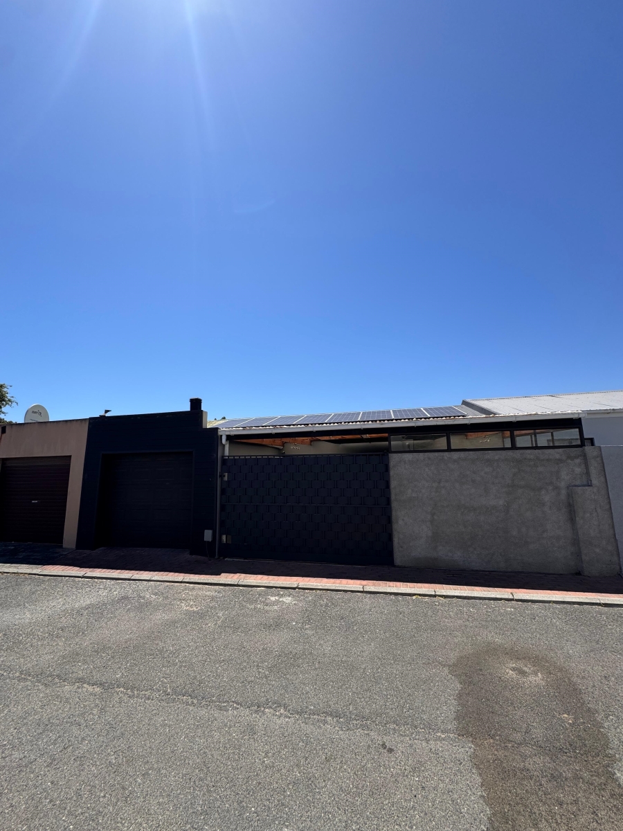 2 Bedroom Property for Sale in Strand South Western Cape